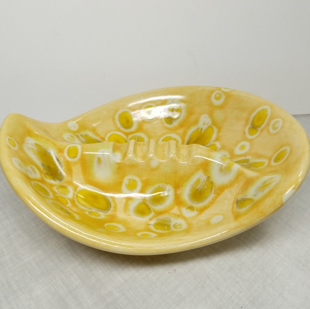 Vintage Art Ashtray Yellow MCM style
